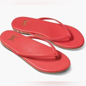 Beek sunbeam flip flops women’s in color cherry size 8